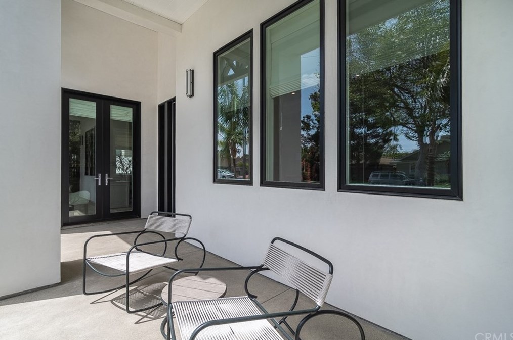 1737 Park St, Huntington Beach CA  92648-2732 exterior