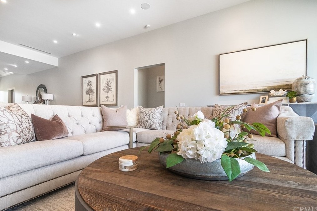 1737 Park St, Huntington Beach CA  92648-2732 exterior