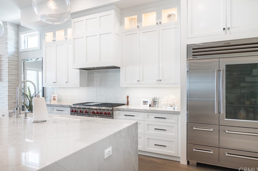 1737 Park St, Huntington Beach CA  92648-2732 exterior