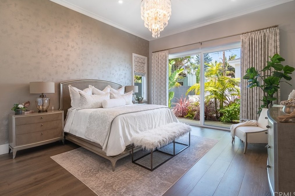 1737 Park St, Huntington Beach CA  92648-2732 exterior