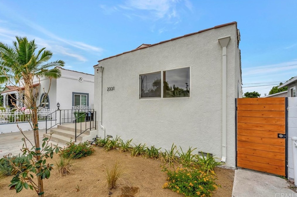2331 Cloverdale Ave, Los Angeles CA  90016-2120 exterior
