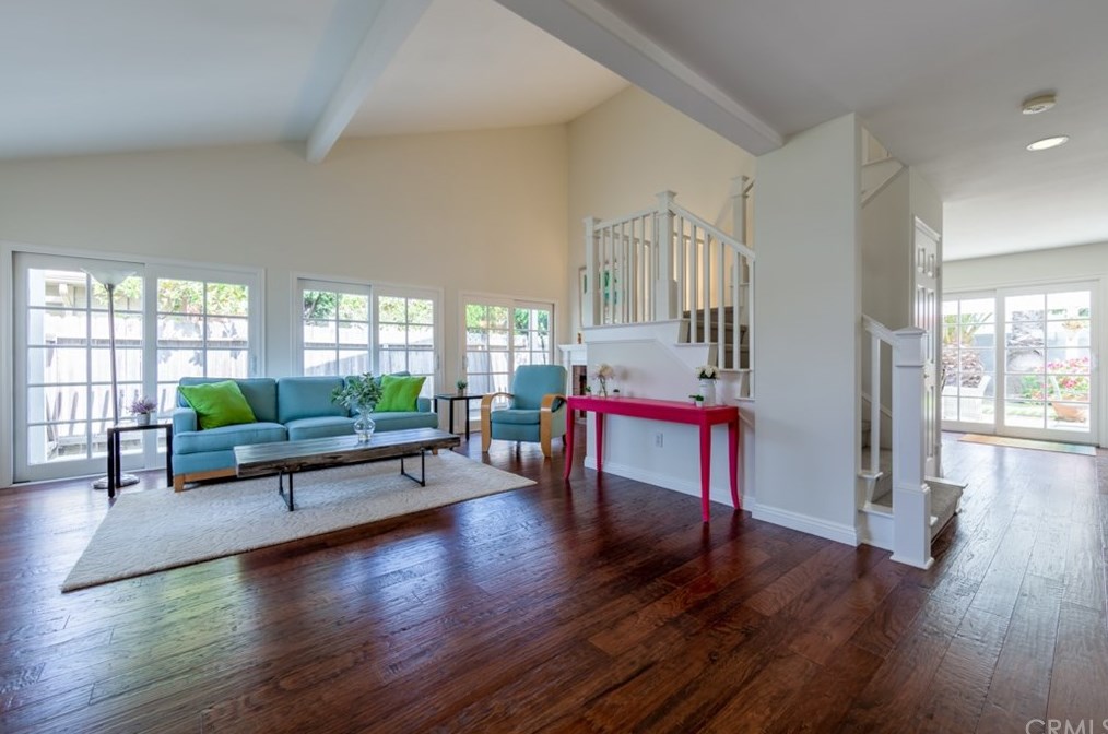 8402 Northport Dr, Huntington Beach, CA 92646-4425