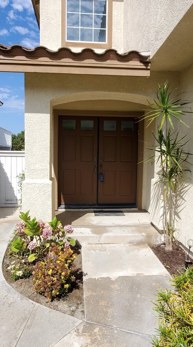 1168 S Silver Star Way, Anaheim, CA 92808