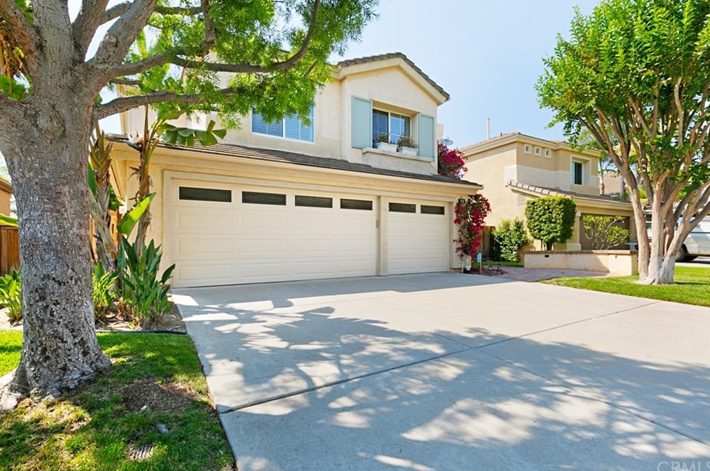 11 Blackbird Ln, Laguna Beach, CA 92656