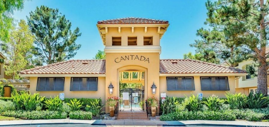 2674 Dietrich Dr, Tustin, CA 92782