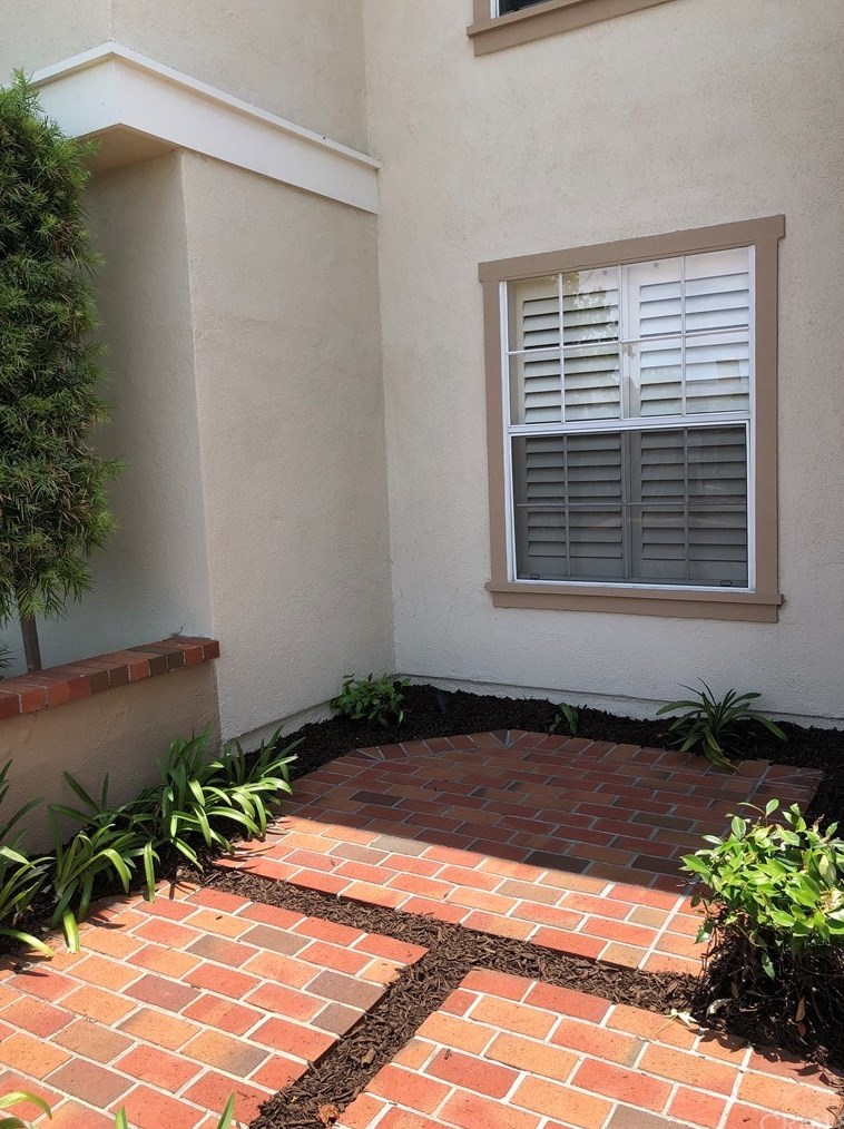 42 Oxford #44, Irvine, CA 92612