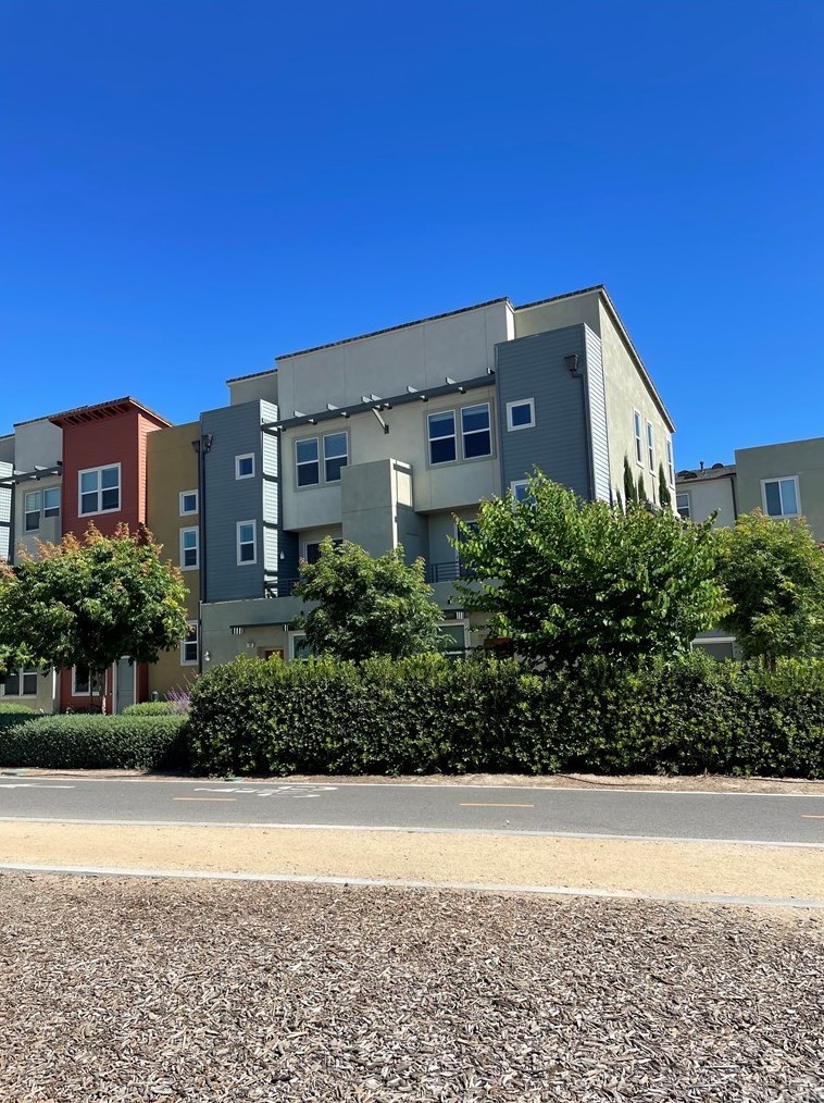 184 N Orange Ave, Brea, CA 92821