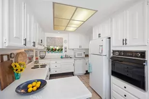 606 Ave Sevilla, Laguna Woods, CA 92637 - Photo 8