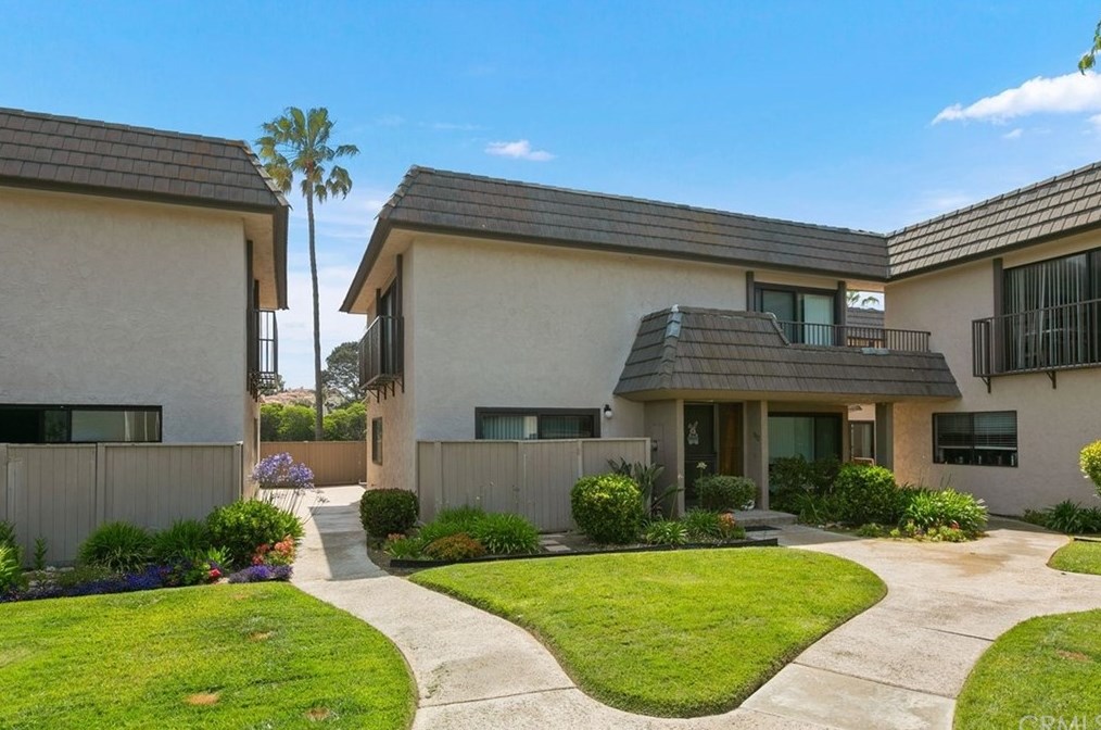 884 S Sierra Ave, Solana Beach, CA 92075