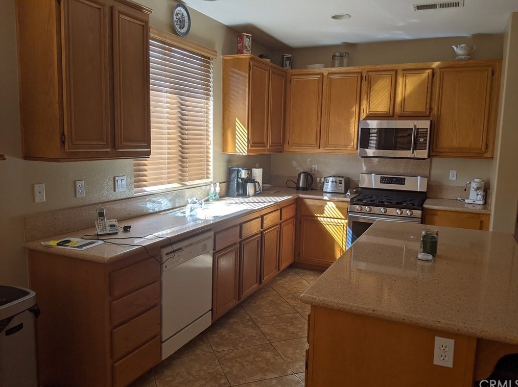 7835 Couples Way, Hemet, CA 92545-9199