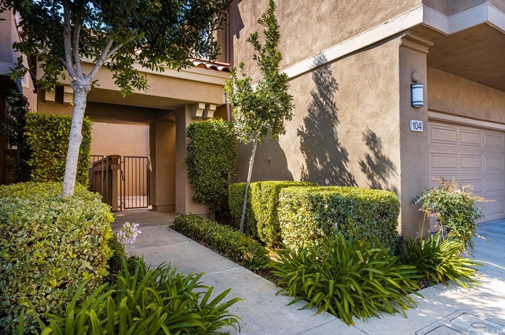 104 Cartier Aisle, Irvine, CA 92620