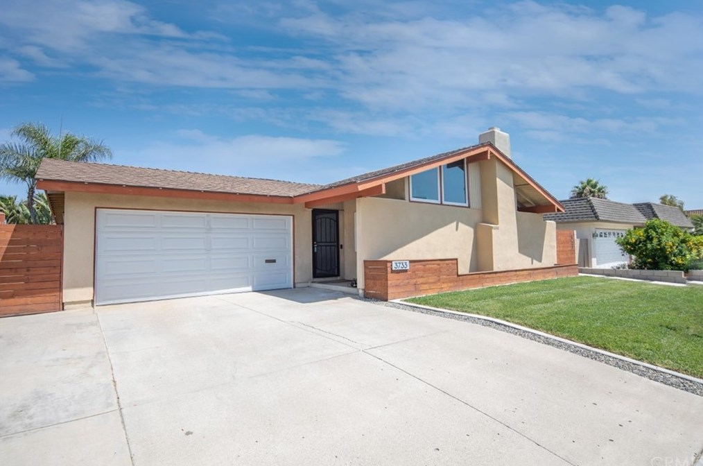 3733 S Ramona Dr, Santa Ana, CA 92707