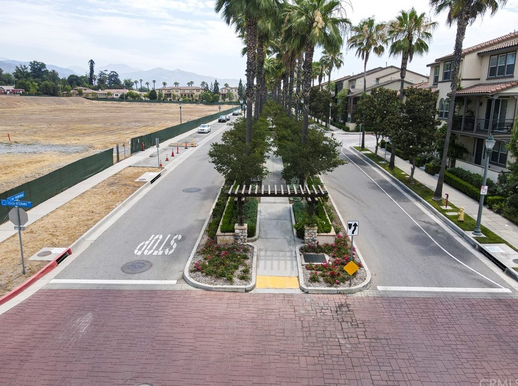 904 Primrose Ln, Irwindale CA exterior