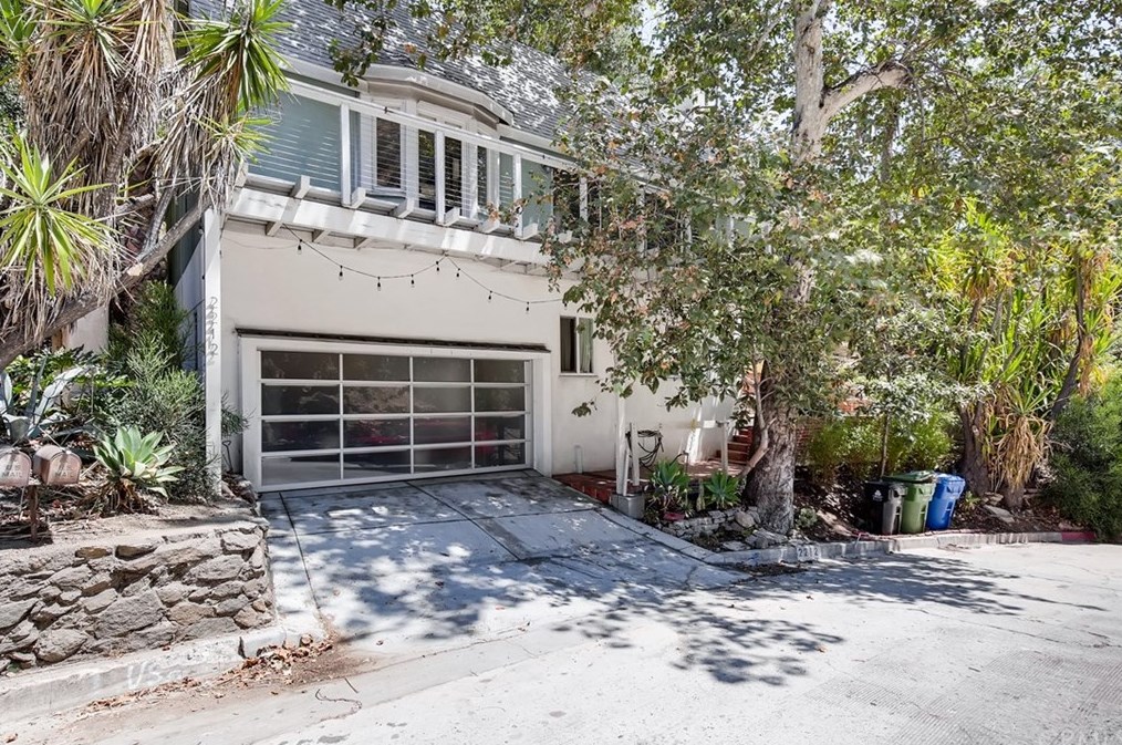 2212 Laurel Canyon Blvd, Los Angeles, CA