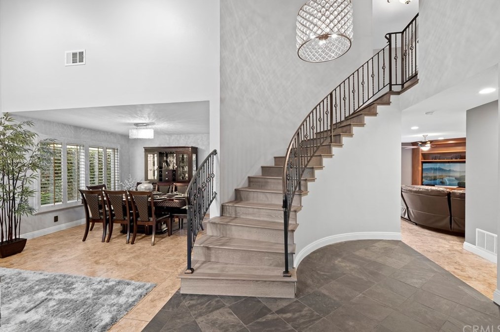 24961 Hendon St, Laguna Beach, CA 92653-4605