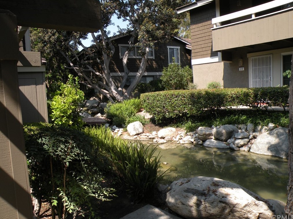 40 Streamwood #40, Irvine, CA 92620
