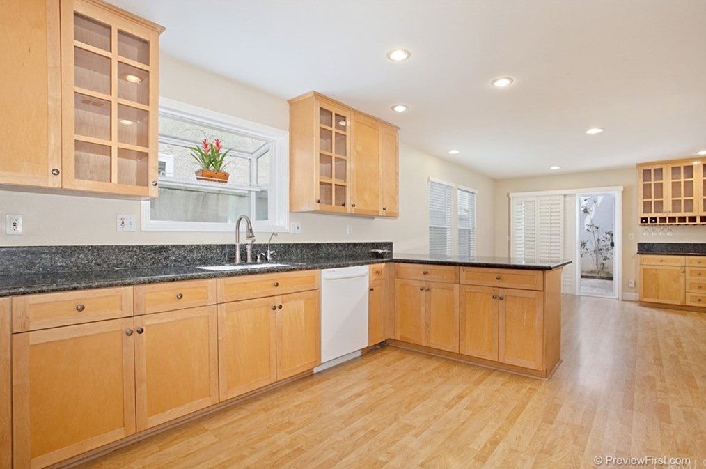 624 17th St, Huntington Beach, CA 92648-4020