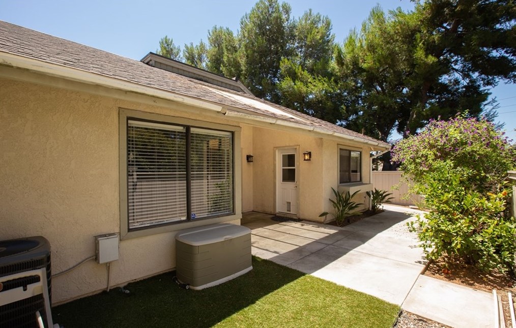 1 Sage Hill Ln, Laguna Beach, CA 92653-6017