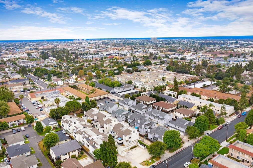 345 Avocado St #202a, Costa Mesa, CA 92627
