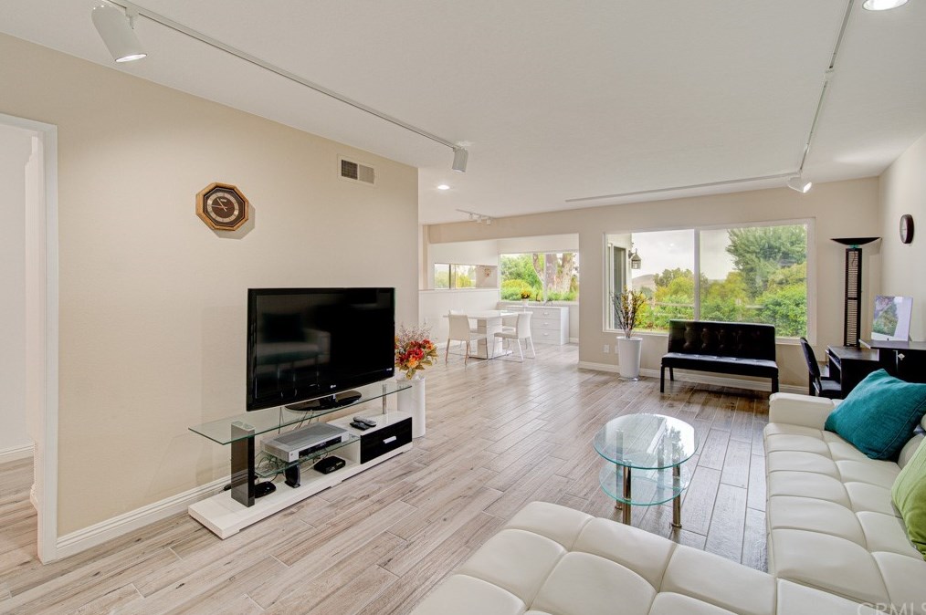 3240 San Amadeo, Laguna Beach, CA 92637-0667