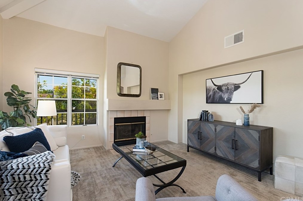70 Via Solaz, Trabuco Canyon, CA 92688