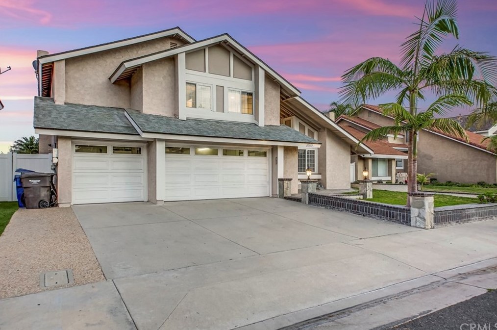 20292 Lighthouse Ln, Huntington Beach, CA 92646-4482