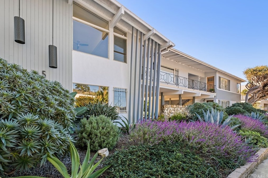 255 Cypress Dr, Laguna Beach, CA 92651-1736