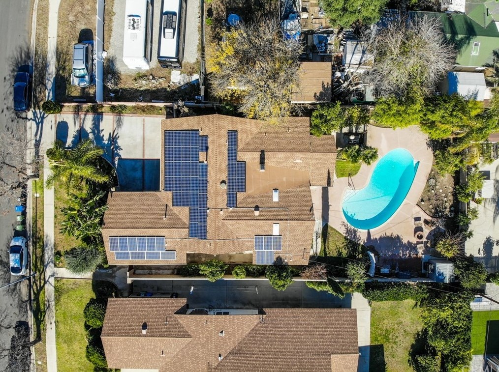 7820 Ampere Ave, North Hollywood, CA 91605-1852