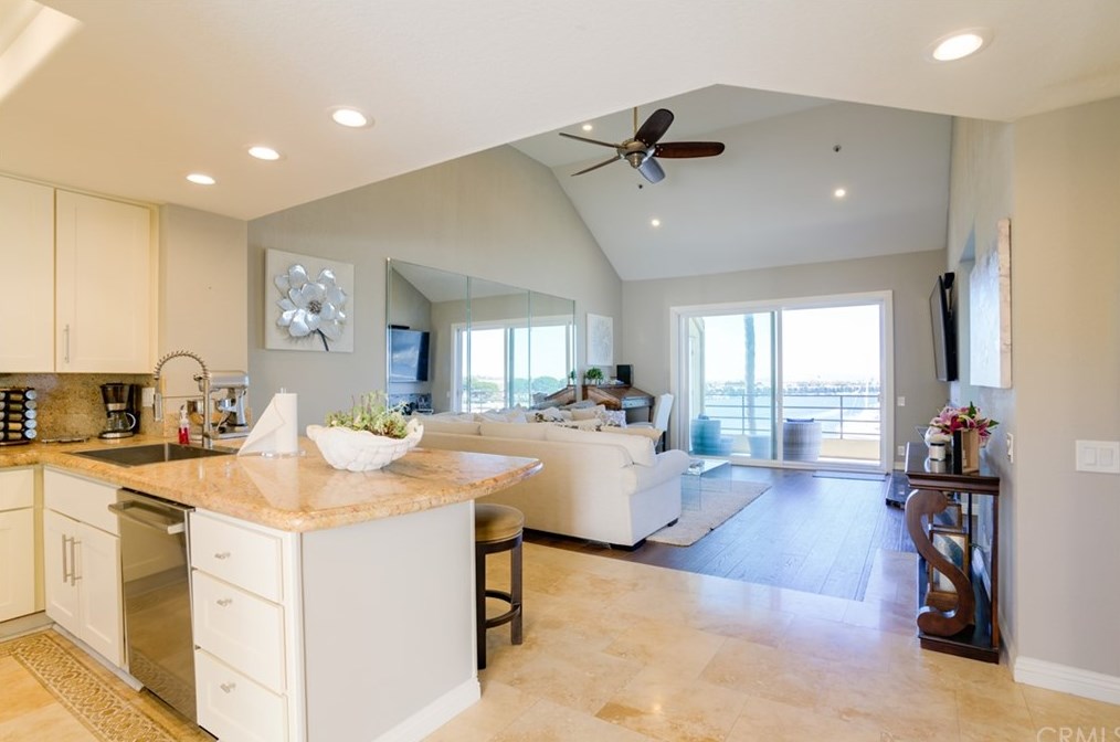16291 Countess Dr #307, Huntington Beach, CA 92649
