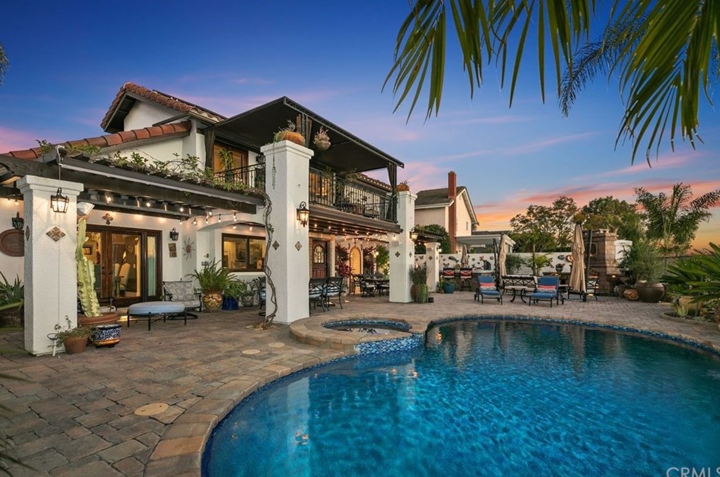 11 Fair Oaks, Laguna Beach, CA 92677-5909