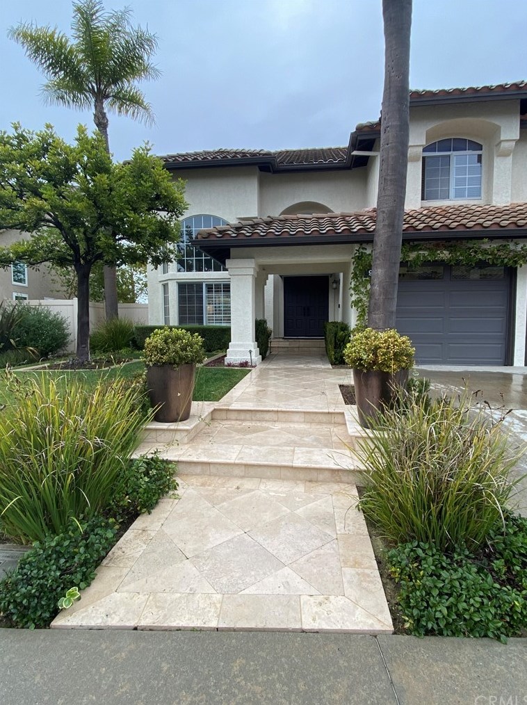 9 Crestview, Laguna Beach, CA 92656-1818