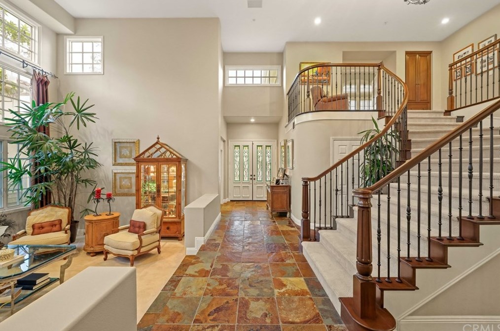 6811 Derby Cir, Huntington Beach, CA 92648-1505