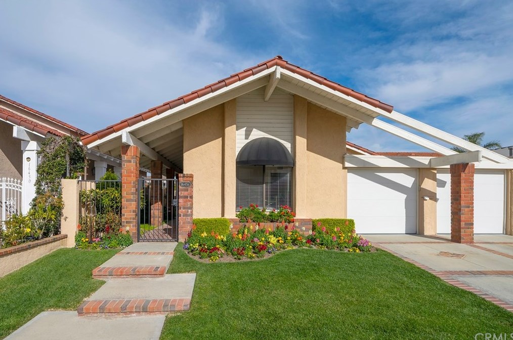 16456 Ladona Cir, Huntington Beach, CA 92649-2133