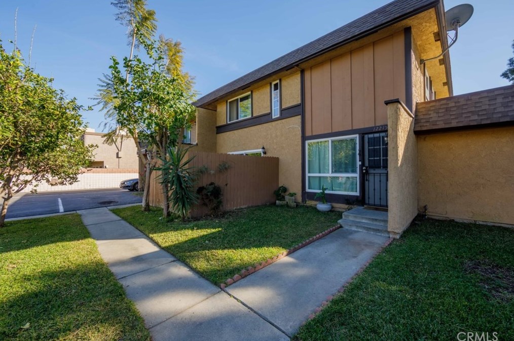 12215 Chapman Avenue, Garden Grove, CA 92840