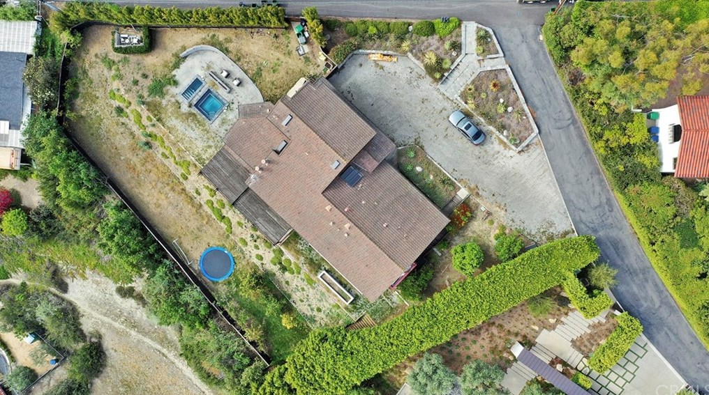2155 Temple Hills Dr, Laguna Beach, CA 92651-2663