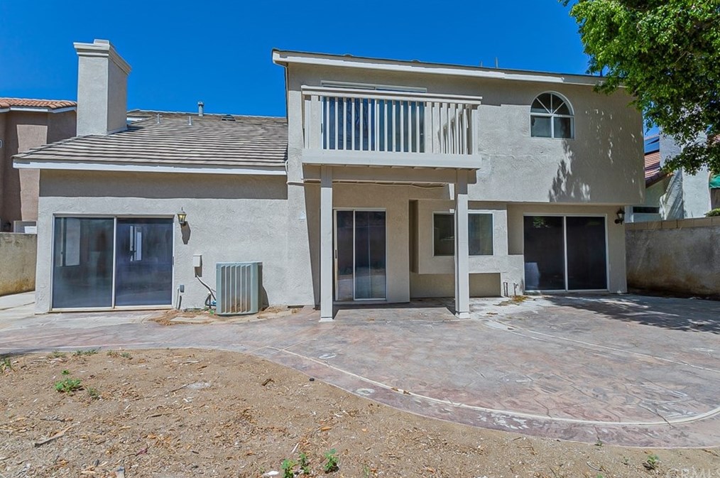 7784 Whitney Dr, Riverside, CA 92509