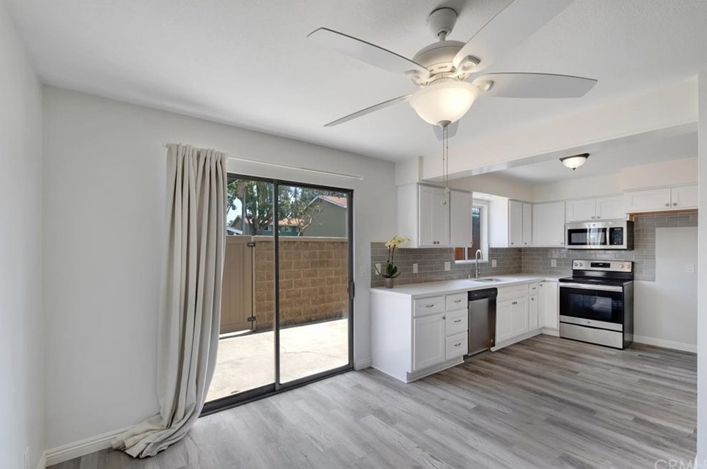 19757 Keswick Ln, Huntington Beach, CA 92646-4246
