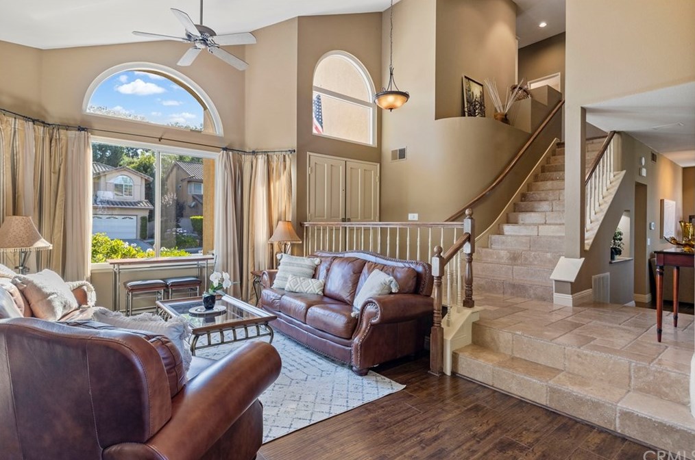 26 Ridgecrest, Laguna Beach, CA 92656-1906