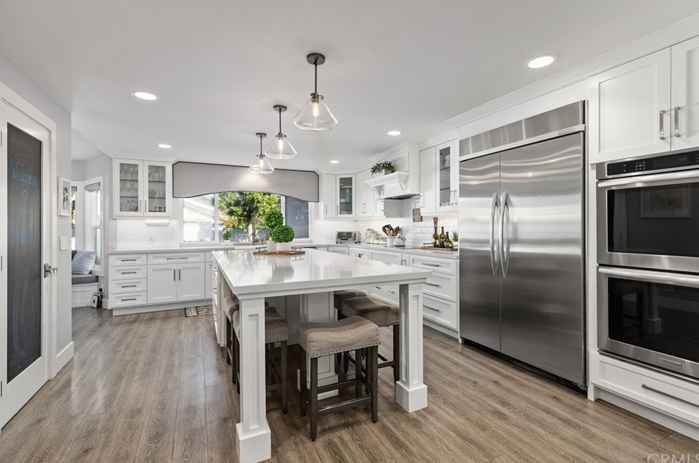 159 W Yale Loop #6, Irvine, CA 92604