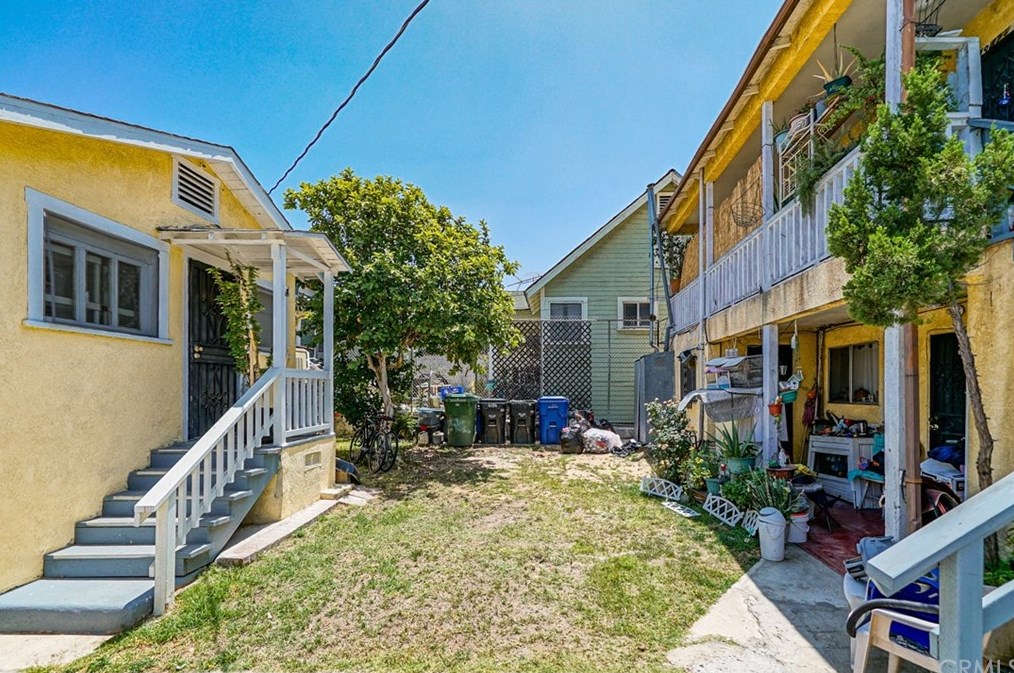 2942 2nd St, Los Angeles CA  90057-2004 exterior