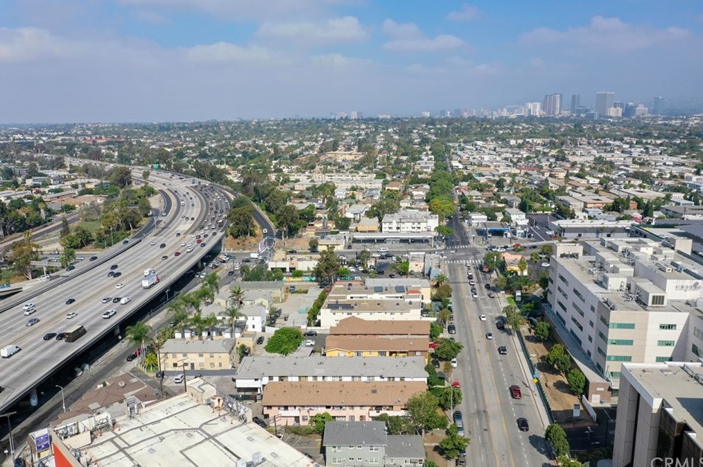 6026 Cadillac Ave, Los Angeles CA  90034-1703 exterior