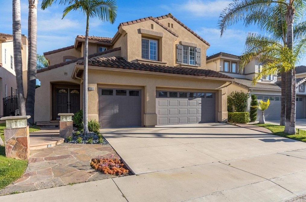 25012 Footpath Ln, Laguna Beach, CA 92677-6009