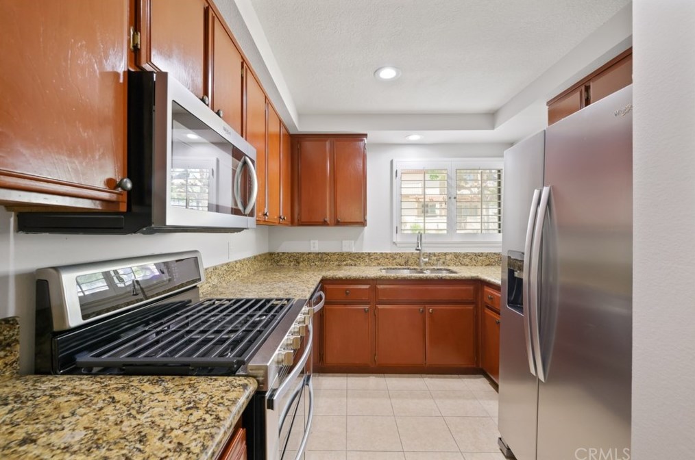 861 Lancaster Dr, Claremont, CA 91711-2990