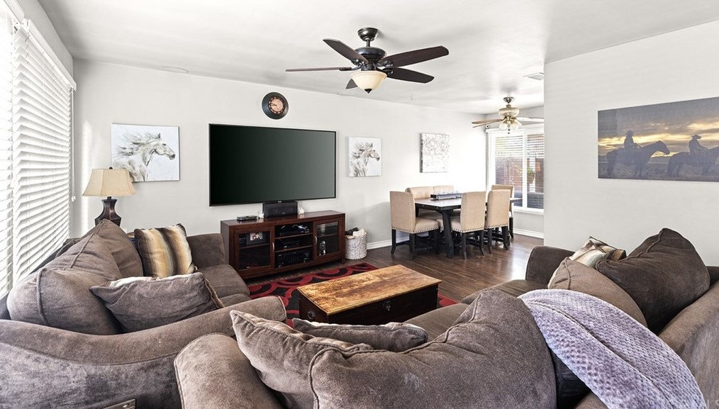 683 Wilson St, Costa Mesa, CA 92627-2468