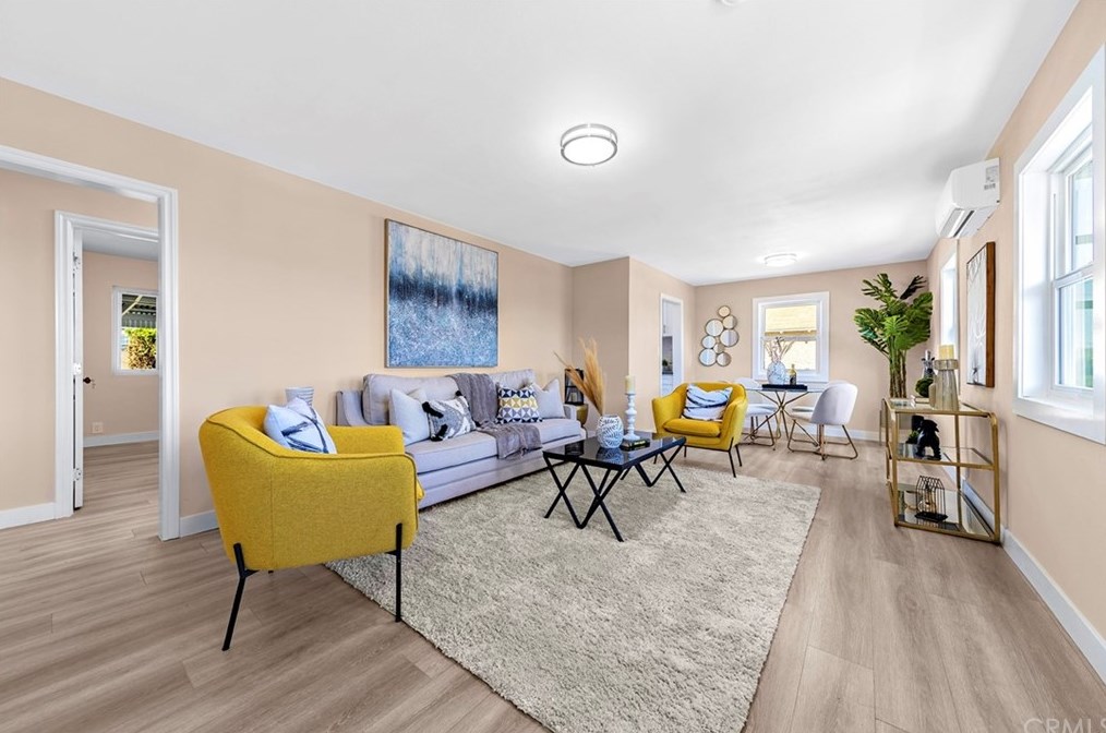1415 113th St, Los Angeles, CA 90047-4930