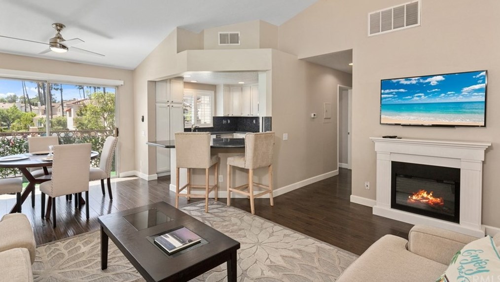157 Chandon, Laguna Beach CA  92677-5733 exterior