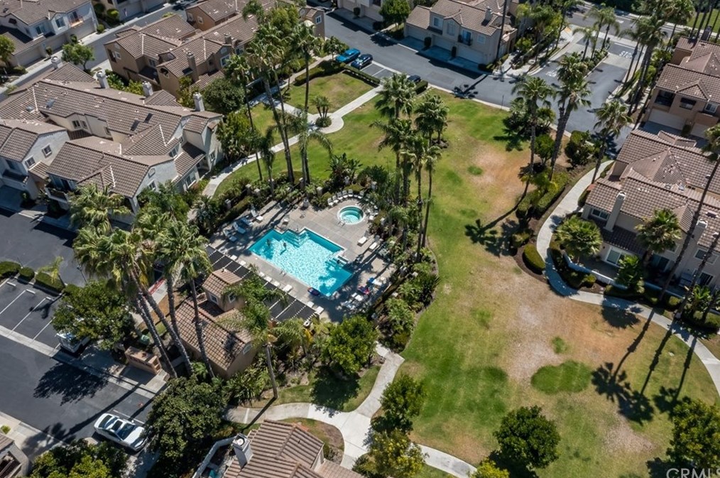 157 Chandon, Laguna Beach CA  92677-5733 exterior