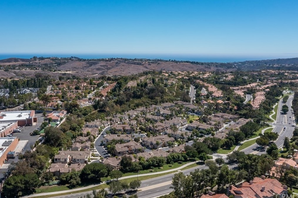 157 Chandon, Laguna Beach CA  92677-5733 exterior