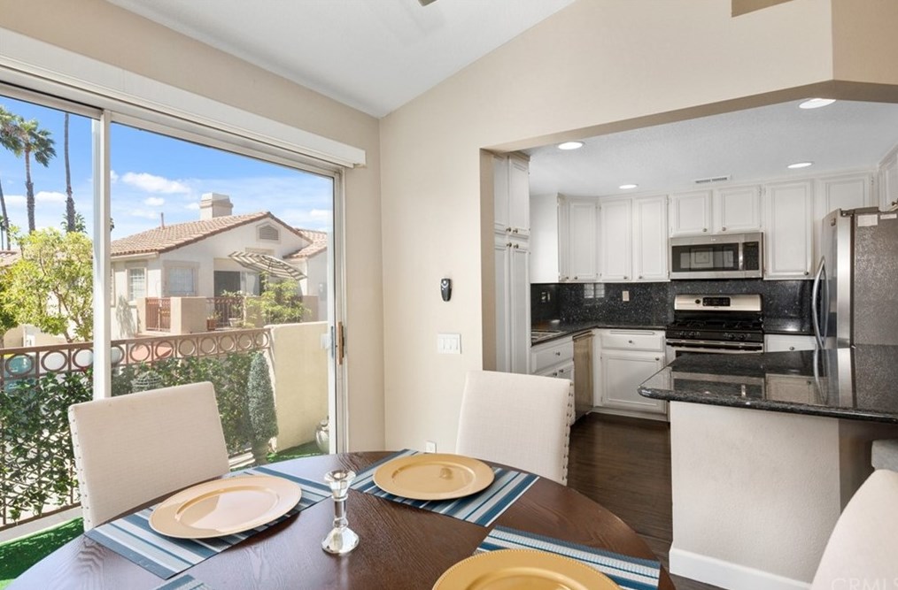 157 Chandon, Laguna Beach CA  92677-5733 exterior