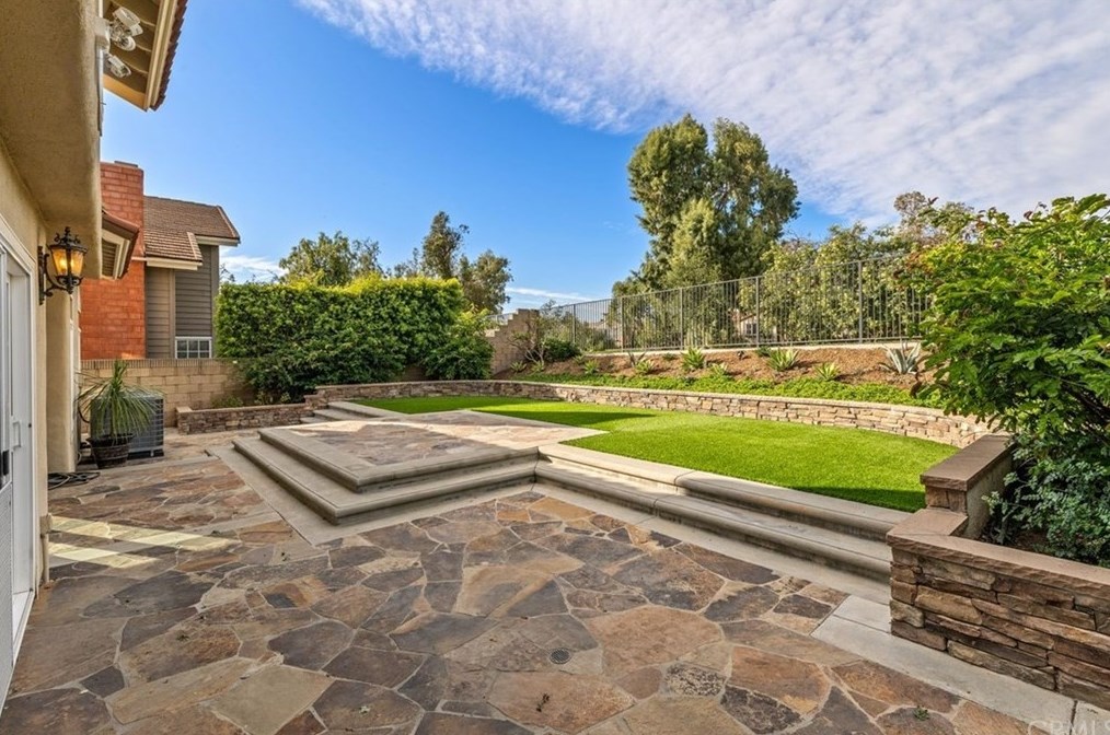 20 Recodo, Irvine, CA 92620